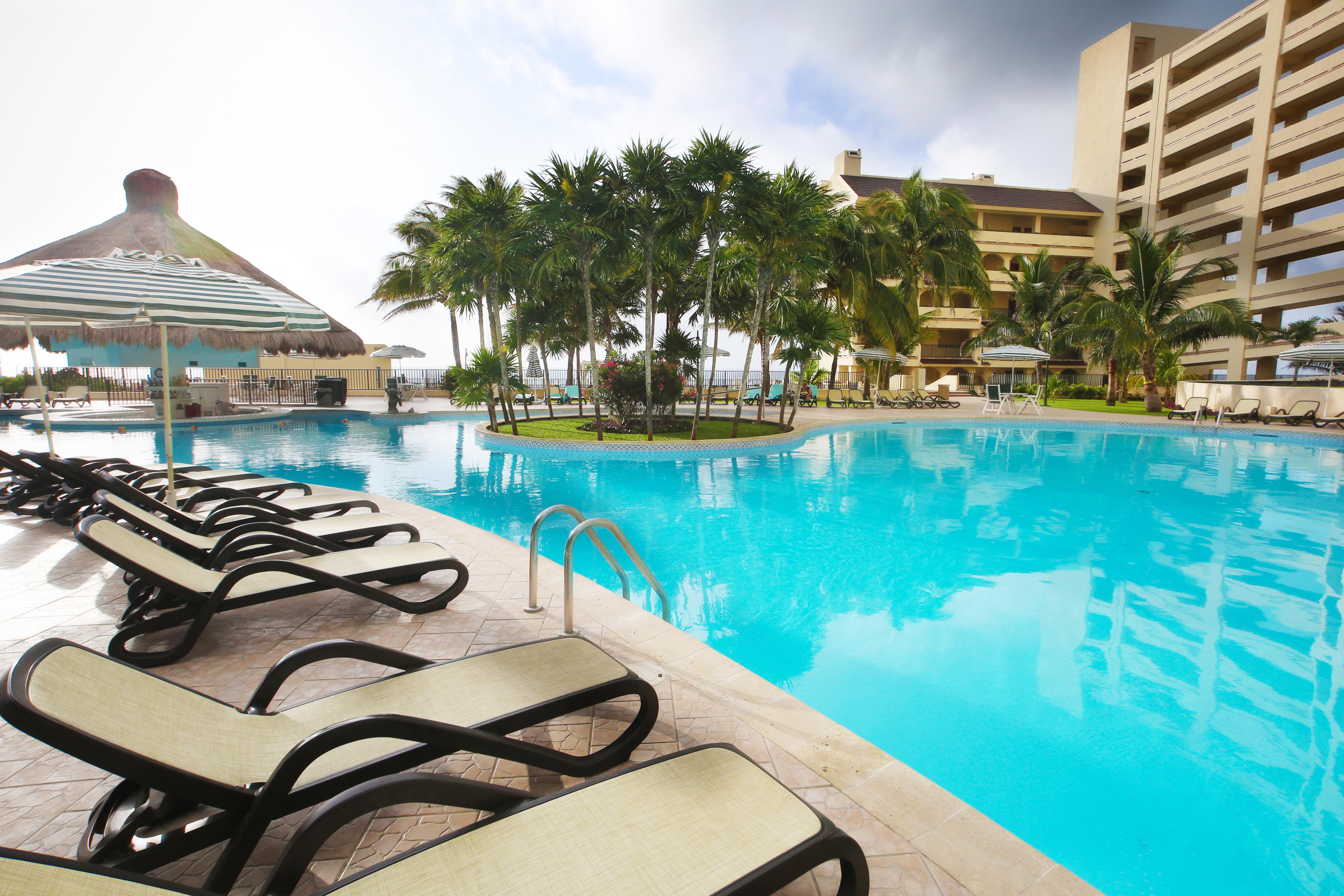 The Royal Islander - An All Suites Resort Cancún Exterior foto